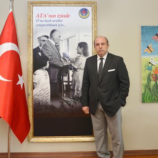 https://hasiad.org/wp-content/uploads/2022/09/Ayhan-Ozat-Edit-320x320.jpg