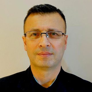https://hasiad.org/wp-content/uploads/2022/09/Sami-Avci-edit-320x320.jpg